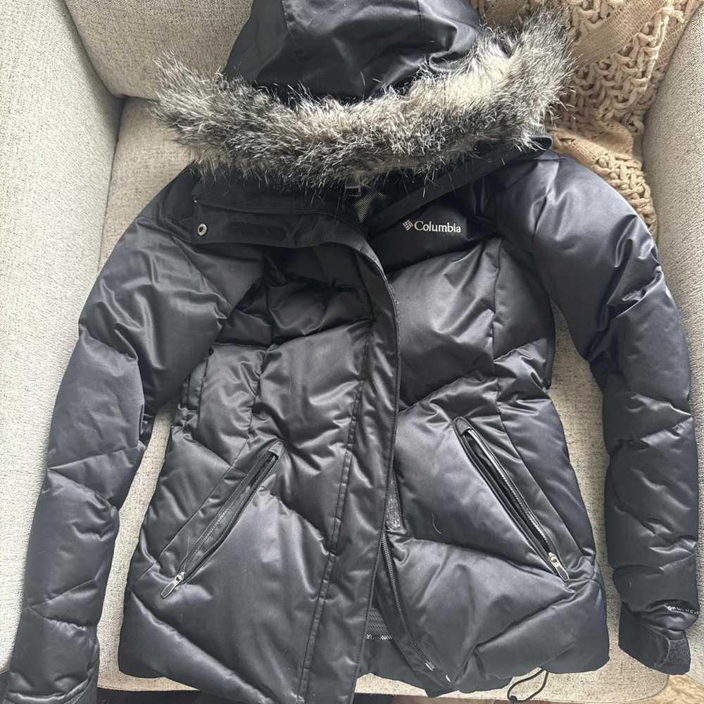 Columbia Sportswear black puffer jacket